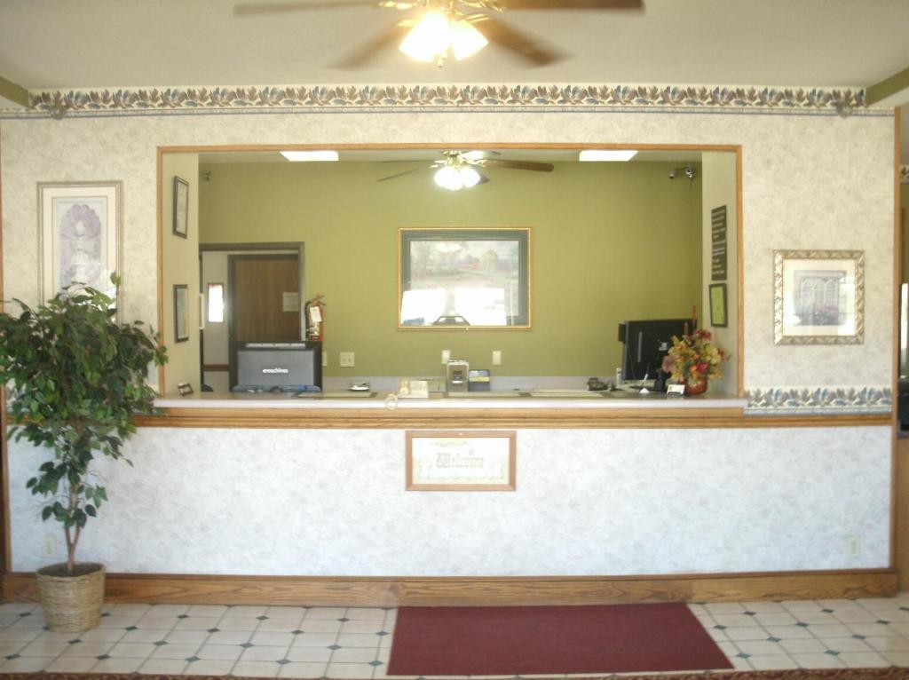 Super 8 By Wyndham Platte City Kansas City Area Экстерьер фото