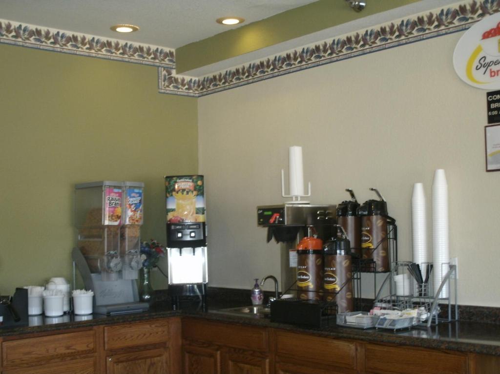 Super 8 By Wyndham Platte City Kansas City Area Экстерьер фото